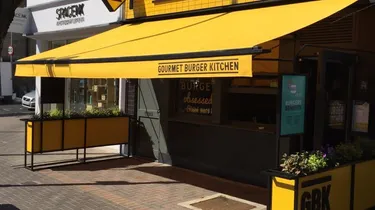 awning and screens