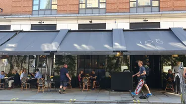 Marylebone Hotel Victorian Awnings Middle