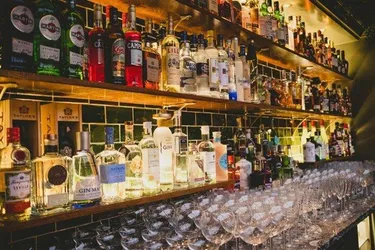 bar