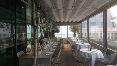 Long view roof restaurant