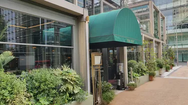 front outside canopy