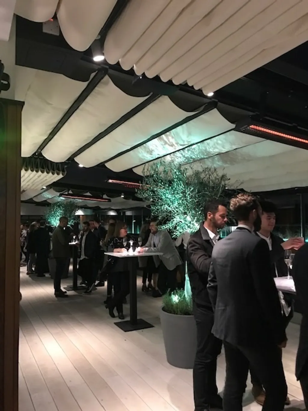 Trafalgar Hotel roofs open