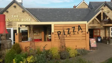 Pizza kitchen