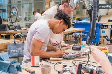 SintLucas students working with MEDITE TRICOYA EXTREME on their scale projects