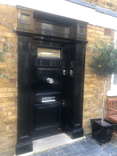 Infinitus door