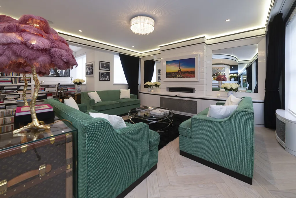 Entertainment room with sofas and wood floor