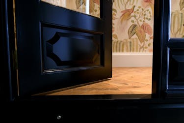 Wallgarden Shopfront