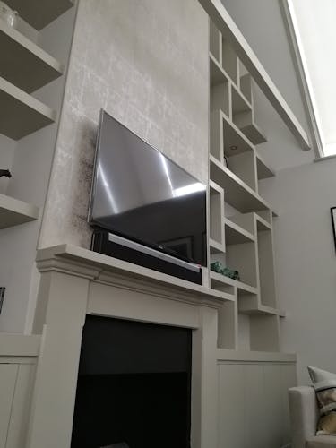 floating shelves - closeup