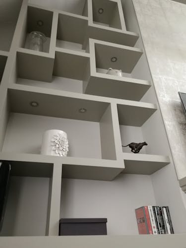 floating shelves - closeup